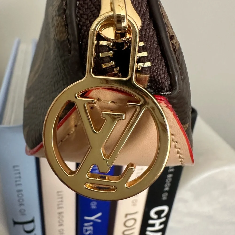 🐻 Brown Monogram Pencil Case Or Makeuo Brush Bag - Picture 7 of 7